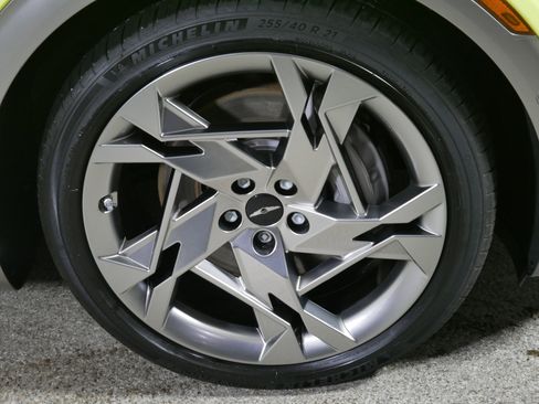 Used 2023 Genesis GV60 Performance AWD/4WD image 15