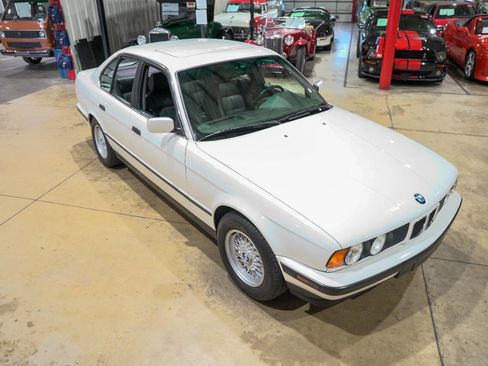 Used 1993 BMW 535i 535i 4dr Sedan image 14