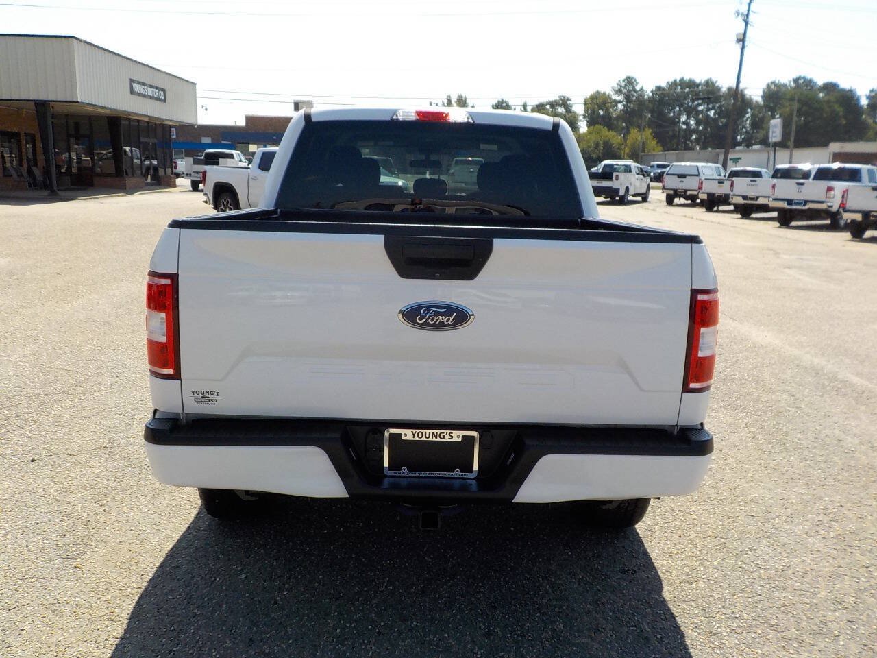 Used 2020 Ford F150 XL w/ Equipment Group 101A Mid AWD/4WD image 4