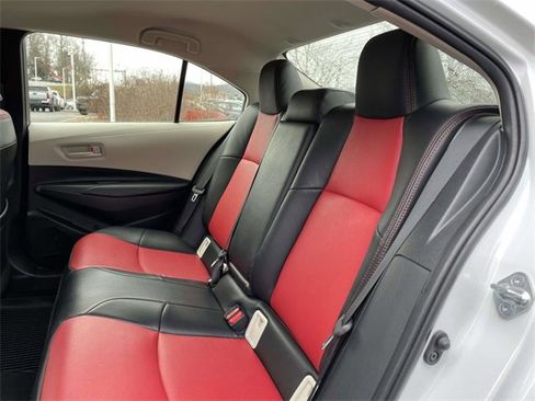 Used 2023 Toyota Corolla LE image 16