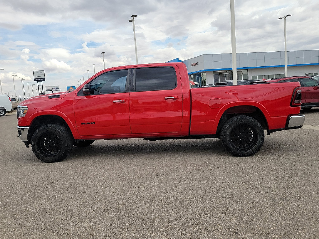 Used 2022 RAM 1500 Laramie AWD/4WD image 7