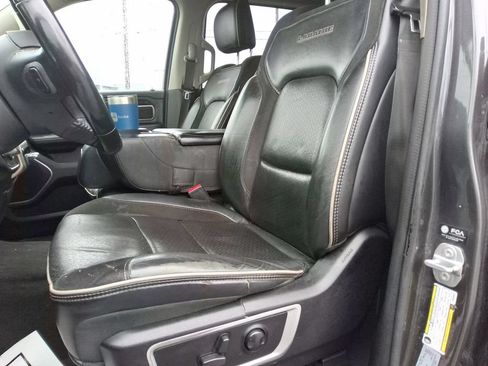Used 2022 RAM 1500 Laramie AWD/4WD image 12