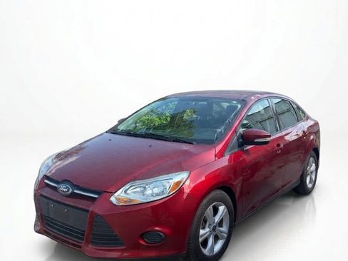 Used 2014 Ford Focus SE w/ SE Winter Package FWD image 1