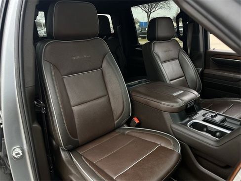 Used 2024 GMC Sierra 2500 Denali w/ Denali Reserve Package image 28