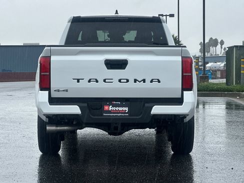 New 2025 Toyota Tacoma SR5 image 5