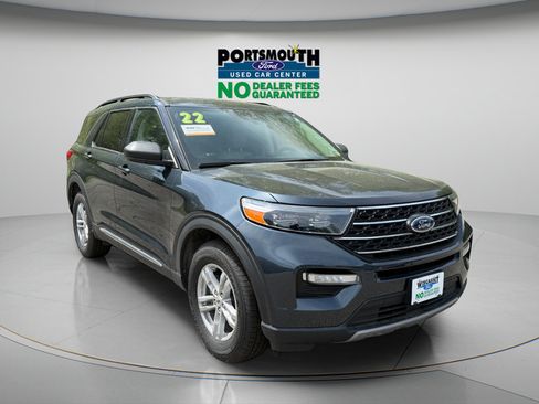 Certified 2022 Ford Explorer XLT w/ Equipment Group 202A AWD/4WD image 1
