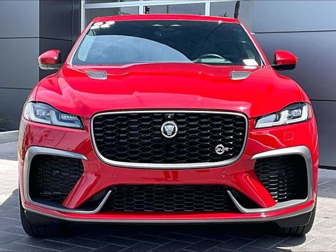 Certified 2022 Jaguar F-PACE SVR AWD/4WD image 2