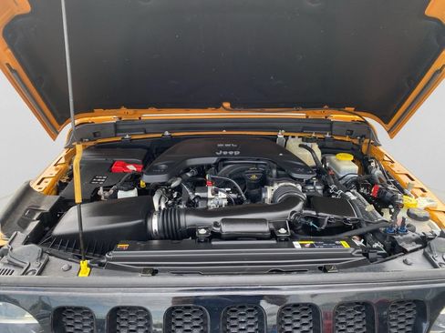 Used 2021 Jeep Wrangler Unlimited Sport AWD/4WD image 13