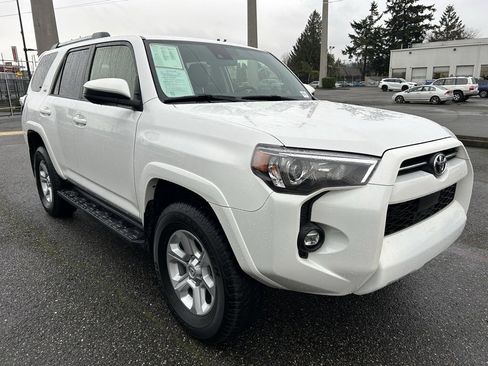 Certified 2024 Toyota 4Runner SR5 image 3