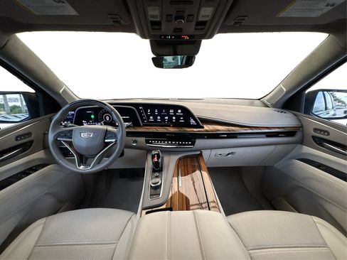 Used 2023 Cadillac Escalade ESV Sport Platinum w/ LPO, ONYX Package RWD image 24
