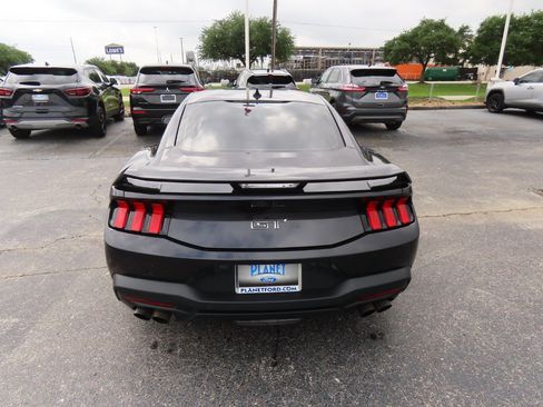 Used 2024 Ford Mustang GT Premium RWD image 13