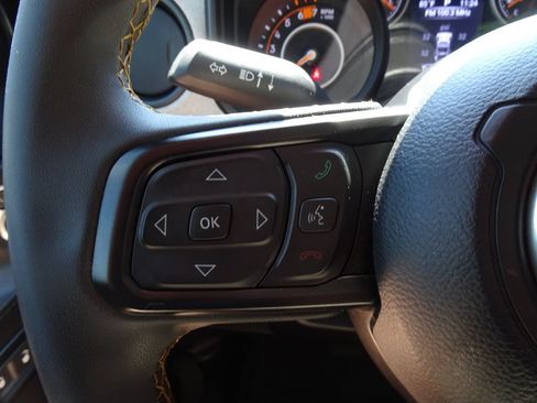 Used 2024 Jeep Wrangler Sport AWD/4WD image 18