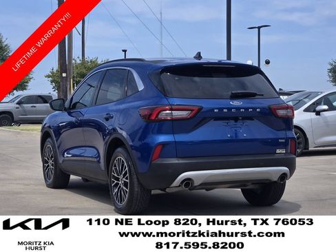 Used 2023 Ford Escape SE FWD image 3