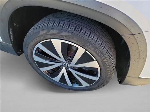 Used 2022 Volkswagen Taos SE FWD image 10
