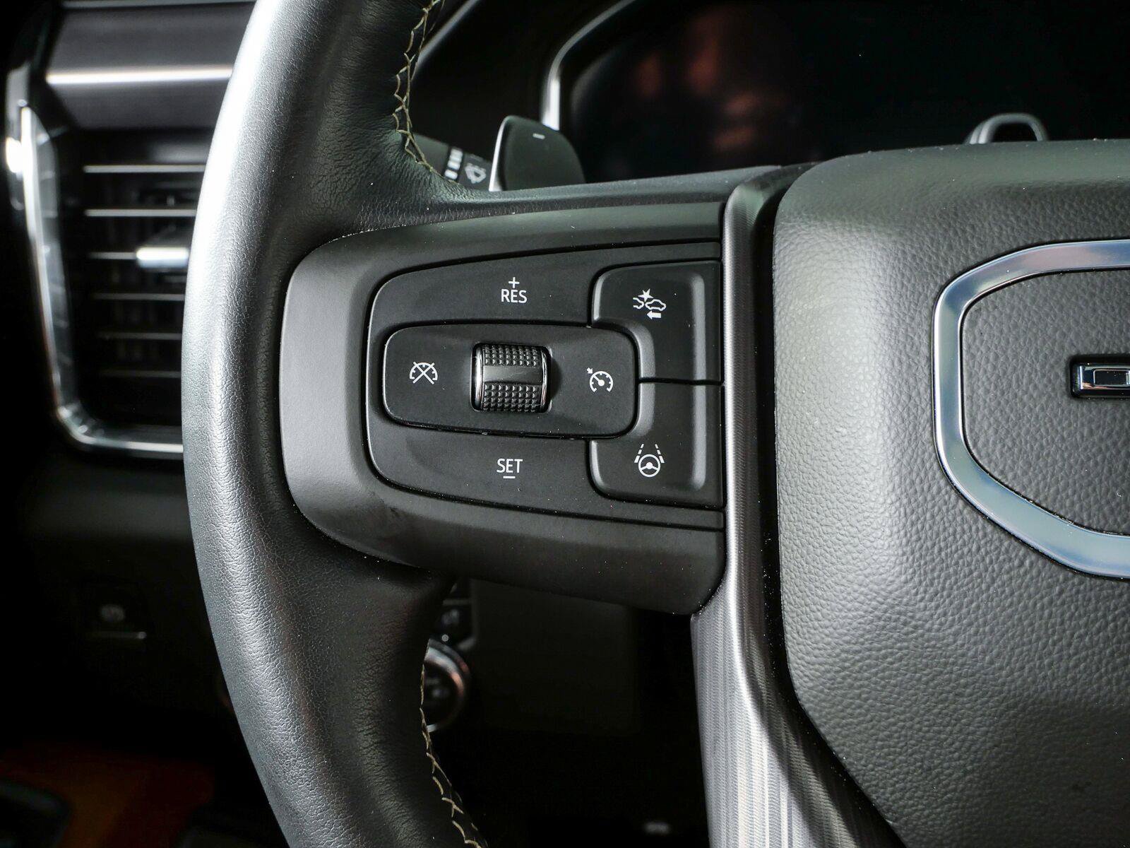 Used 2024 GMC Sierra 1500 Denali Ultimate AWD/4WD image 11