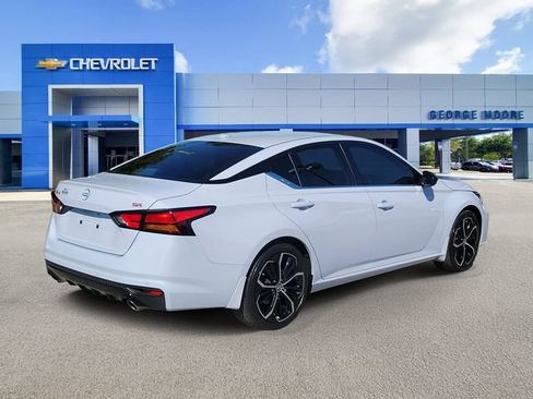 Used 2024 Nissan Altima 2.5 SR FWD image 4