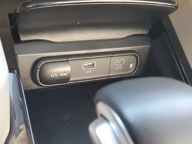 Certified 2024 Kia Telluride S w/ S Sunroof Package AWD/4WD image 29