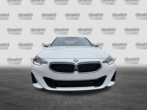 Used 2025 BMW 230i Coupe w/ Convenience Package image 3
