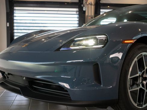 New 2025 Porsche Taycan image 11