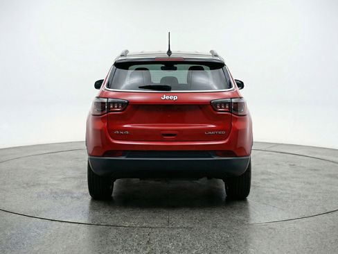 Used 2025 Jeep Compass Limited AWD/4WD image 7