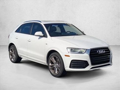 Used 2018 Audi Q3 2.0T Premium w/ Convenience Package image 3