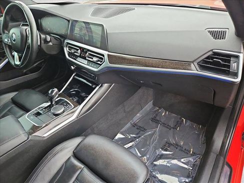 Used 2021 BMW 330i Sedan w/ Executive Package image 23