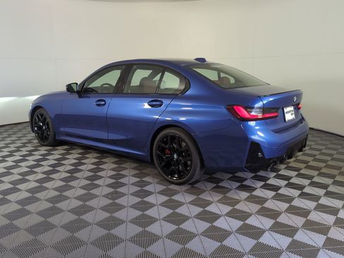 Used 2026 BMW 330i Sedan w/ M Sport Package image 3