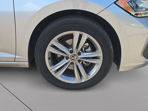 Certified 2024 Volkswagen Jetta SE FWD image 12