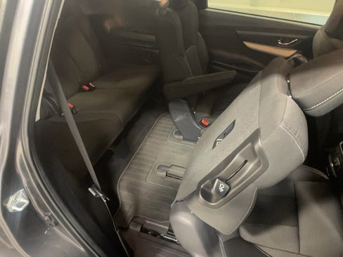 Used 2022 Subaru Ascent Premium w/ Convenience Package image 19