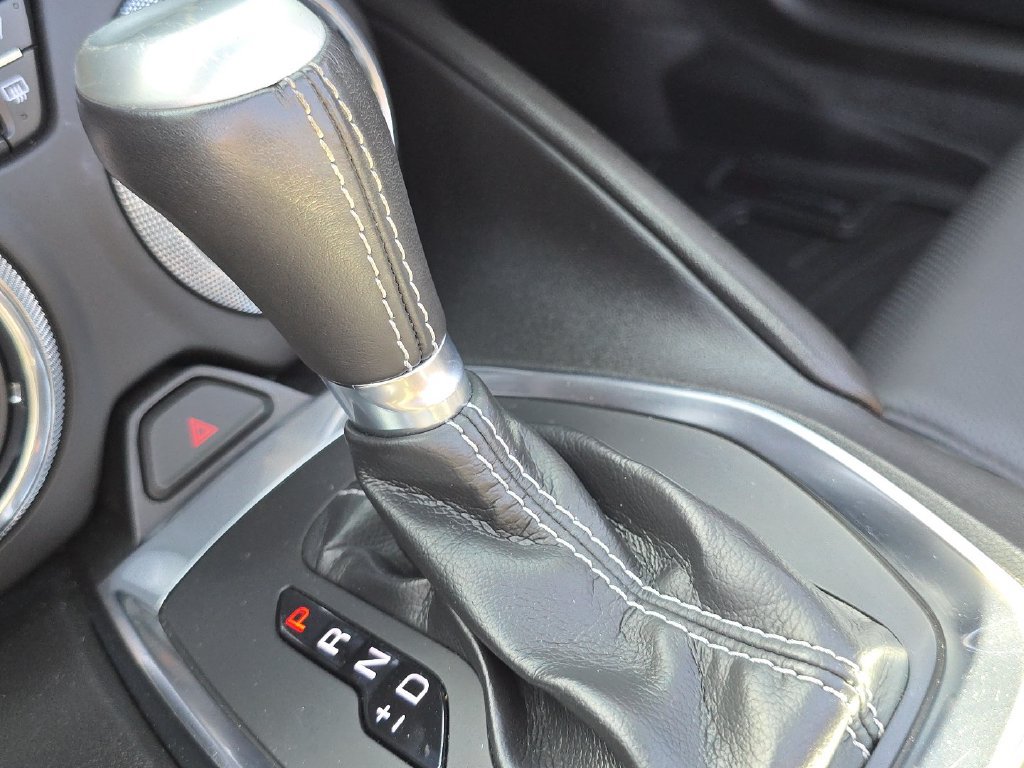 Used 2023 Chevrolet Camaro LT RWD image 30