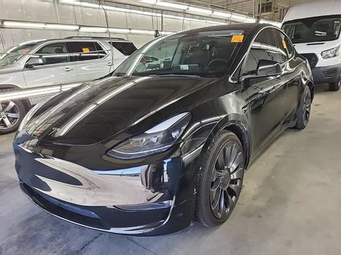 Used 2022 Tesla Model Y Performance AWD/4WD image 1