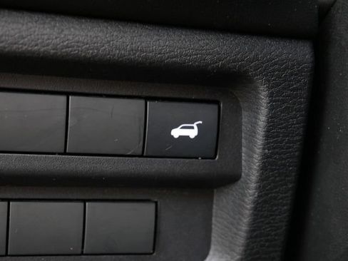 Used 2025 Mitsubishi Outlander SE AWD/4WD image 17