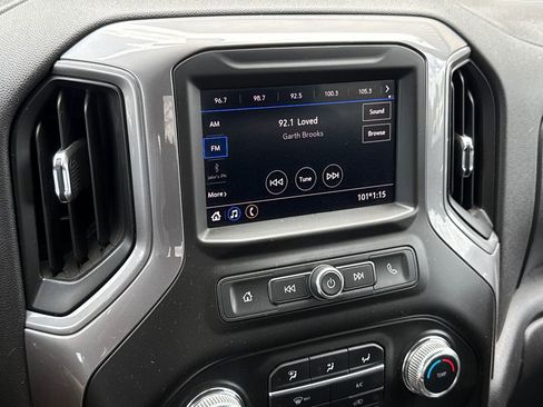 Used 2020 GMC Sierra 1500 4x4 Crew Cab w/ Sierra Value Package image 25