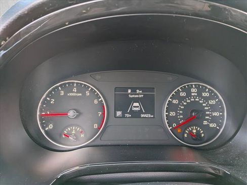 Used 2022 Kia Seltos EX image 10