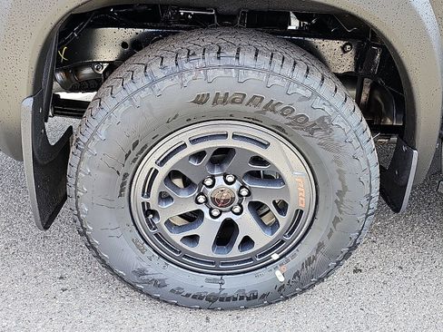 New 2026 Nissan Frontier PRO-4X w/ Pro Premium Package AWD/4WD image 5