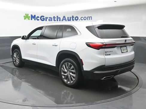 Used 2025 Buick Enclave Preferred image 23