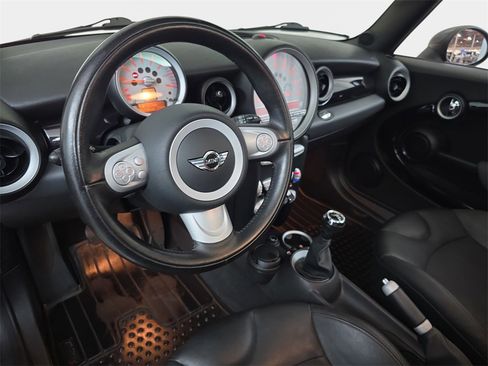 Used 2009 MINI Cooper Hardtop image 17