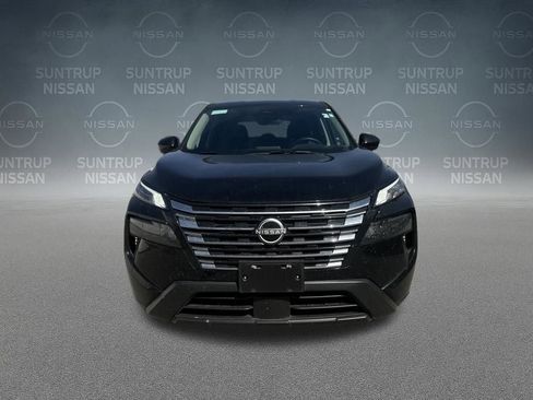 Used 2025 Nissan Rogue SV image 42