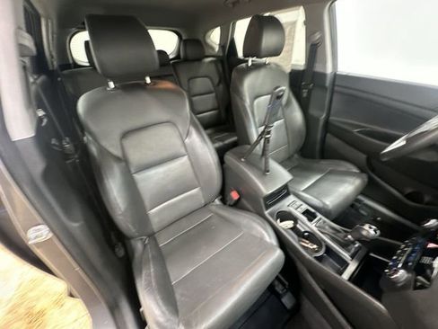 Used 2018 Hyundai Tucson SEL Plus image 18
