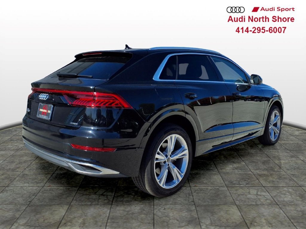 Used 2023 Audi Q8 Premium w/ Convenience Package AWD/4WD image 2