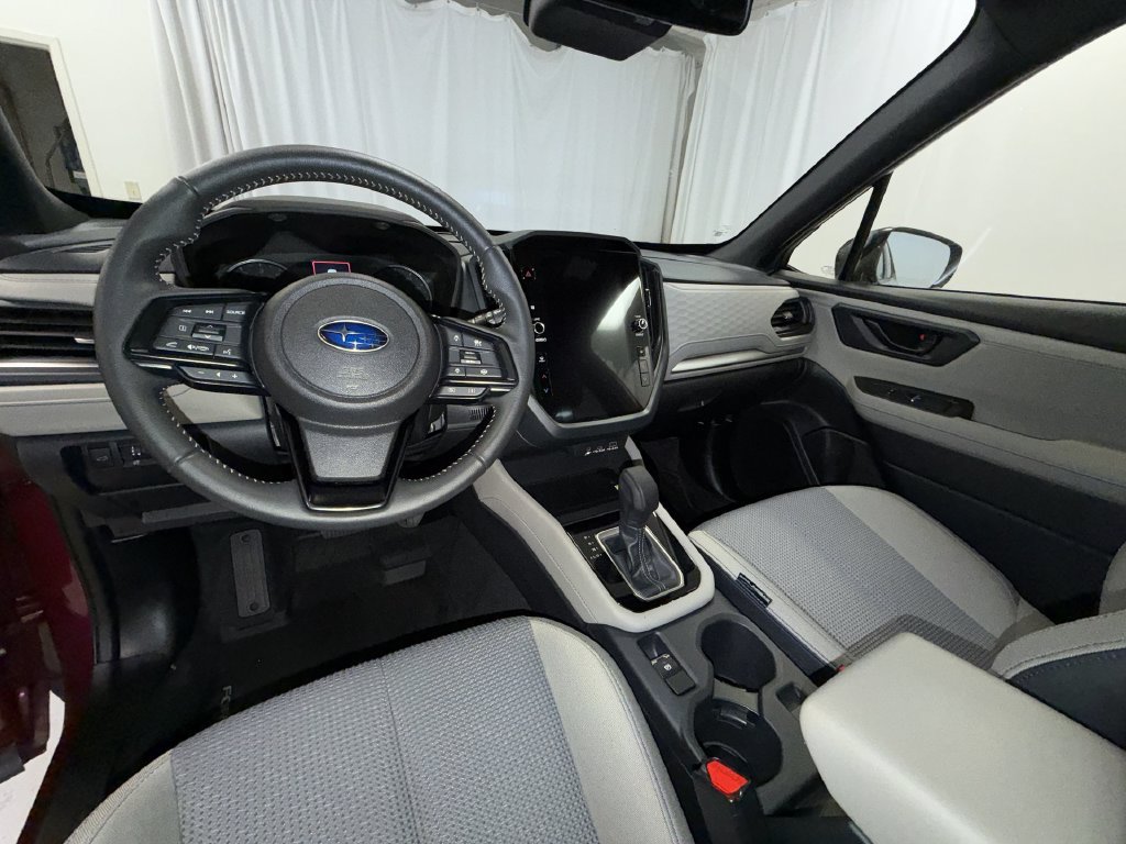 Used 2025 Subaru Forester Premium AWD/4WD image 13