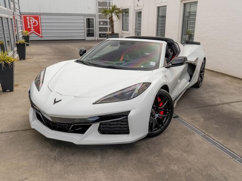 Used 2024 Chevrolet Corvette Z06 w/ Stealth Interior Trim Package RWD image 3