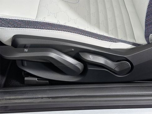 New 2026 MINI Cooper 2-Door Hardtop FWD image 17
