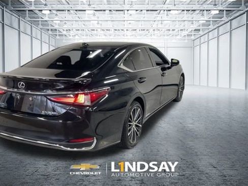 Used 2022 Lexus ES 300h 300h image 9