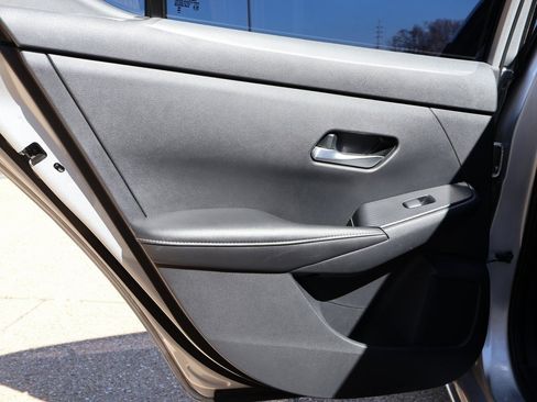 Used 2022 Nissan Sentra SV image 17