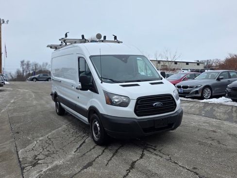 Used 2018 Ford Transit 250 148 Medium Roof image 8