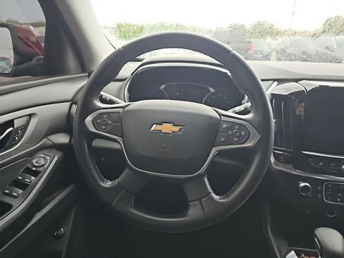 Used 2021 Chevrolet Traverse LT AWD/4WD image 9
