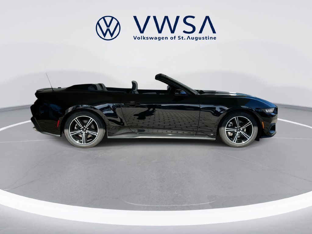 Used 2024 Ford Mustang Premium RWD image 8