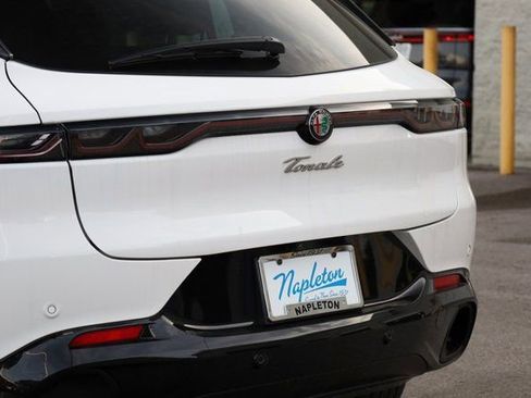 New 2025 Alfa Romeo Tonale w/ Premium Package image 7