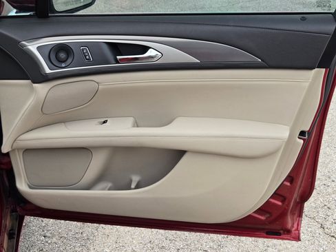 Used 2018 Lincoln MKZ Reserve FWD image 27